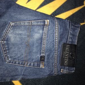 Valentino jeans size 32 /34
